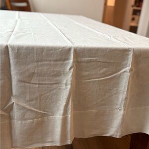 Pottery Barn Mason white Linen Tablecloth